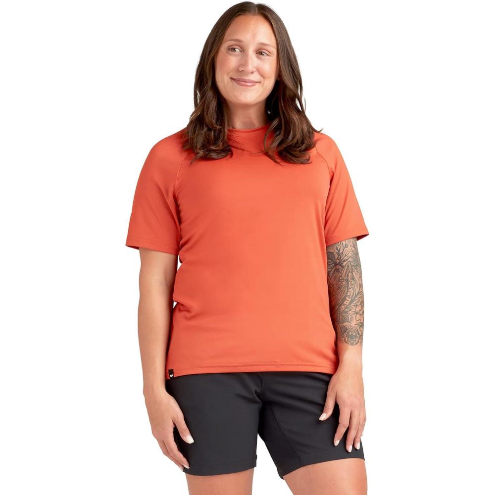 image:imageDakine Womens Vectra Short Sleeve Mountain Bike JerseyCoral