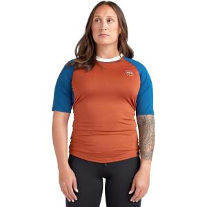 Dakine Women’s HD SNUG FIT Short Sleeve Rashguard SURF Shirt Crew(Harvesta Orange)